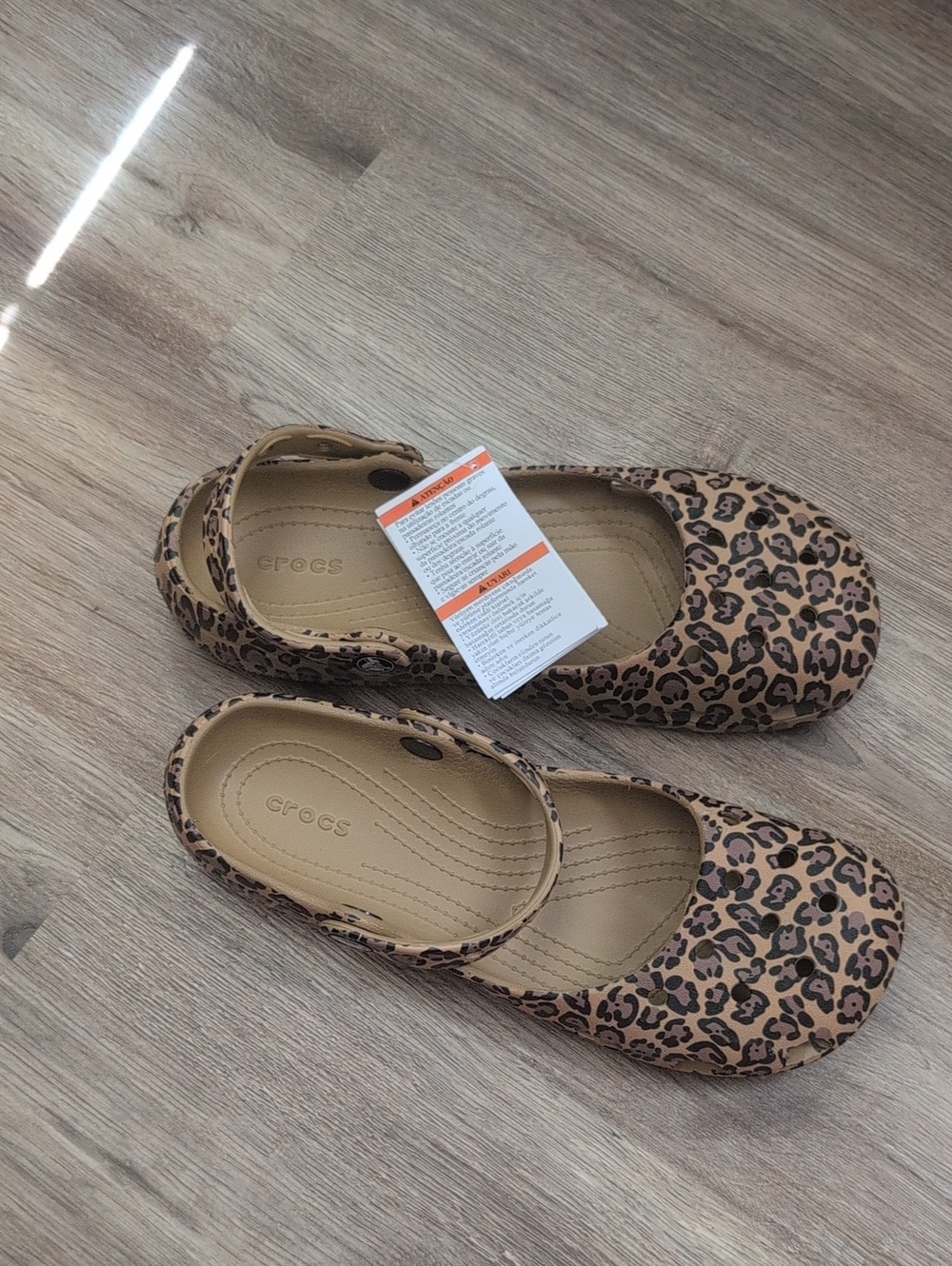 Crocs Mary Janes NWT Cheetah Print - Picture 5 of 5